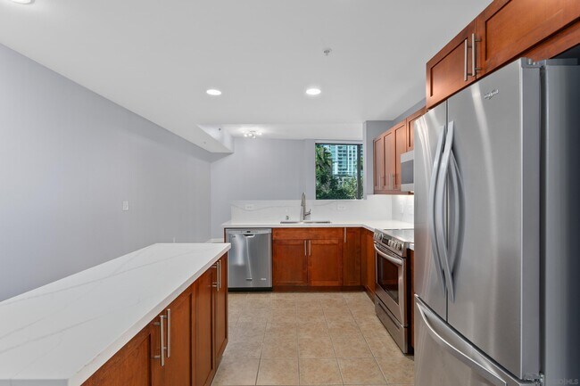 Photo - 253 Tenth Ave Unit 321