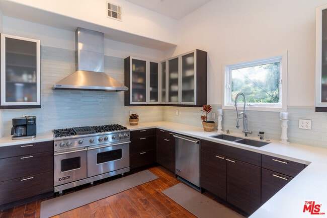 Photo - 1857 N Beverly Dr