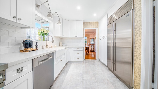 Photo - Burbank Wonder Years house