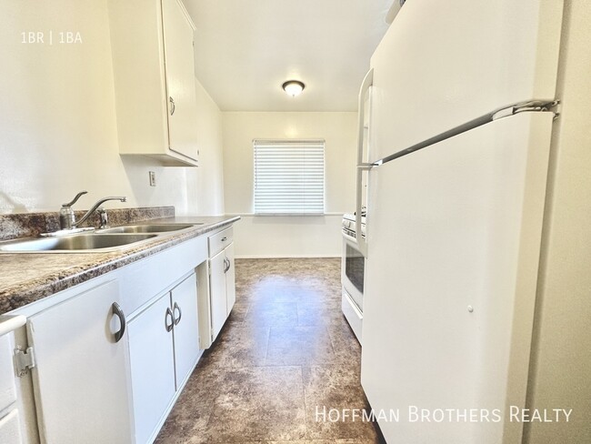 Photo - 5619 W Jefferson Blvd Unit 3