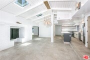 Photo - 16733 Oak View Dr House