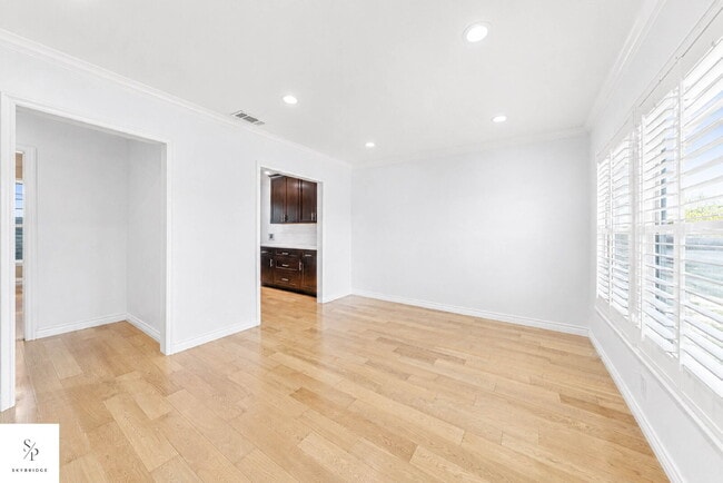 Building Photo - Bright 2BR/2BA Rosemead Rental: Self-Contained Unit with Private Entry & Driveway Parking