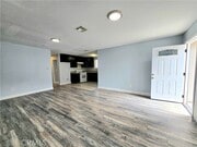 Photo - 715 W 58th St