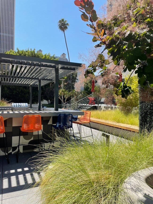 Photo - The Thompson