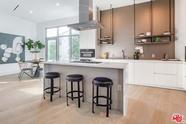 Photo - 8600 Wilshire Blvd Unit PH20