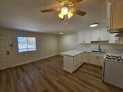 Photo - 14323 Haynes St