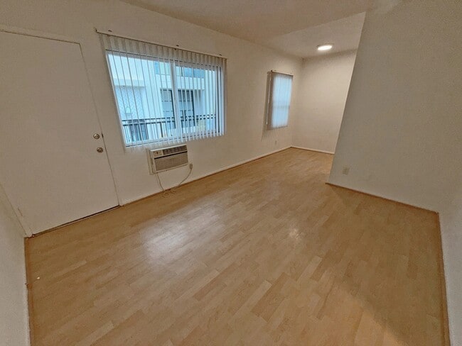 Building Photo - 1248 N Las Palmas Ave