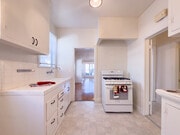 Photo - 649 N Irving Blvd