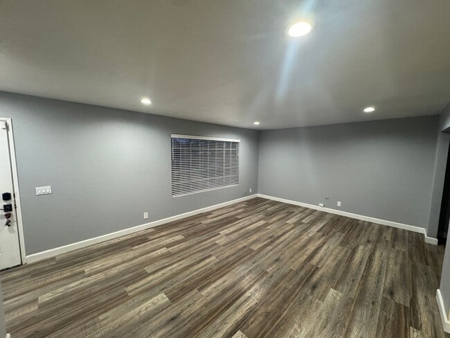 Photo - Spacious 3 Bedroom Home