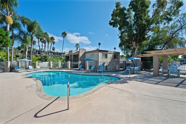 Photo - Silver Oak Apartments