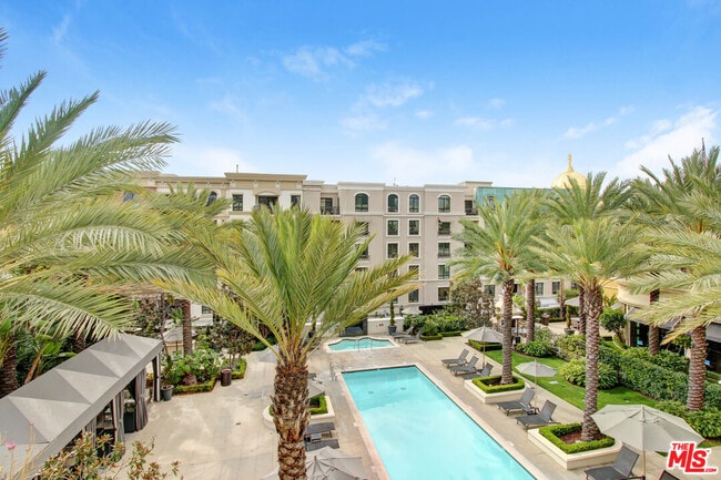 Building Photo - 589 Americana Way Unit Marc 423