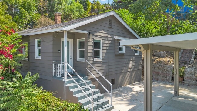 Building Photo - 4510 Tourmaline St