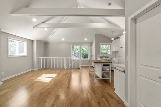 Photo - 21303 Ibanez Ave