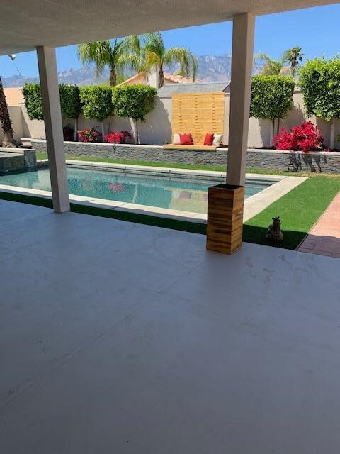 Photo - 27695 Hombria Dr