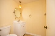 Photo - Spacious 3BR Condo with Pool View in Tangl...