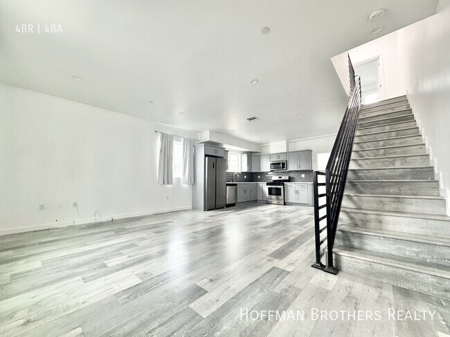 Photo - 158 N Mariposa Ave