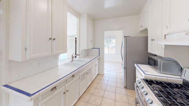 Photo - Charming Cottage Located In Carlsbad Villa...