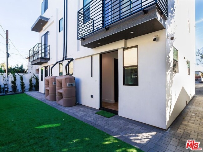 Photo - 2817 Redondo Blvd