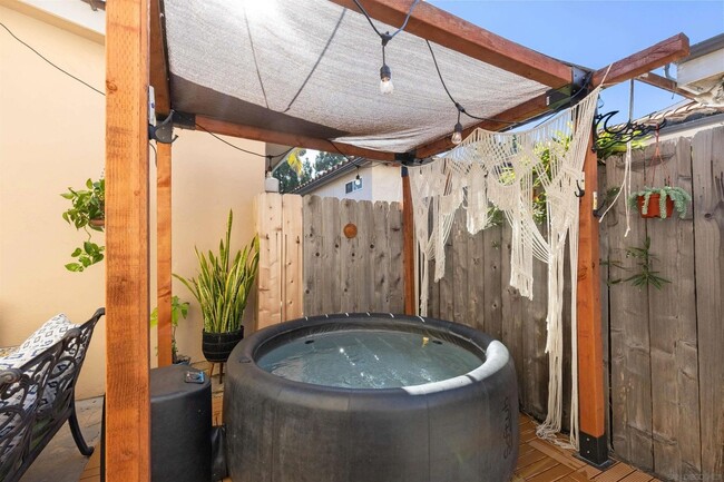 Photo - 1818 Diamond St Unit 1818