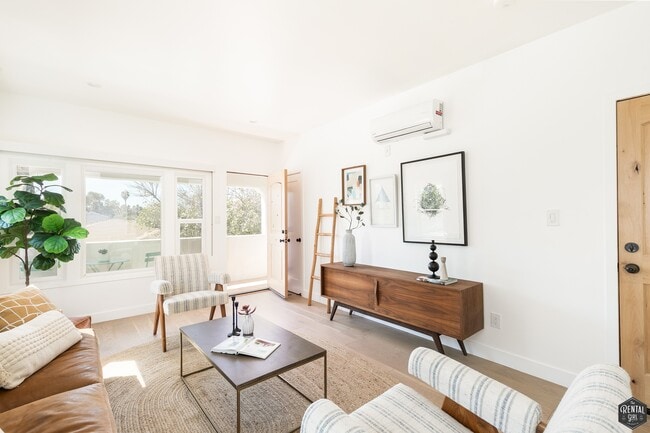 Photo - 5847 1/2 Ernest Ave-