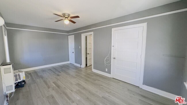 Building Photo - 1515 Menlo Ave Unit 1/2 Rental