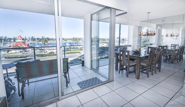 Photo - 1710 Avenida Del Mundo Unit 207