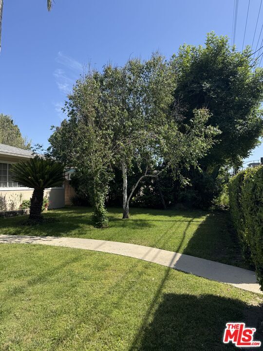 Photo - 5412 Hazeltine Ave