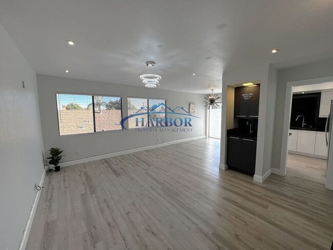 Photo - 1166 W 22nd St Unit 3