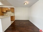 Photo - 11727 Mayfield Ave Unit 2