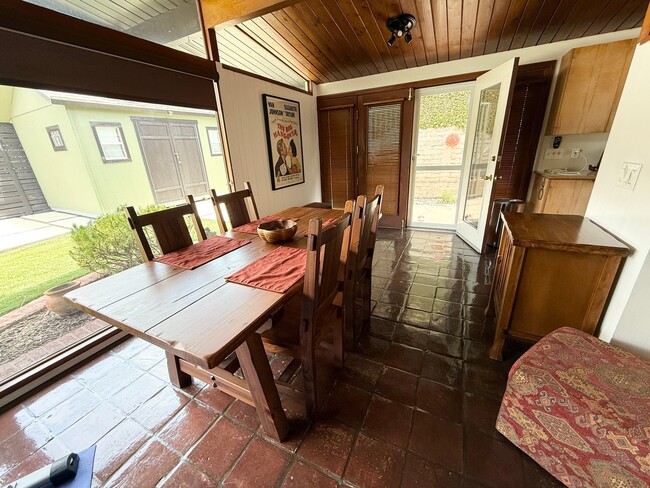 Photo - 9000 Stanmoor Dr