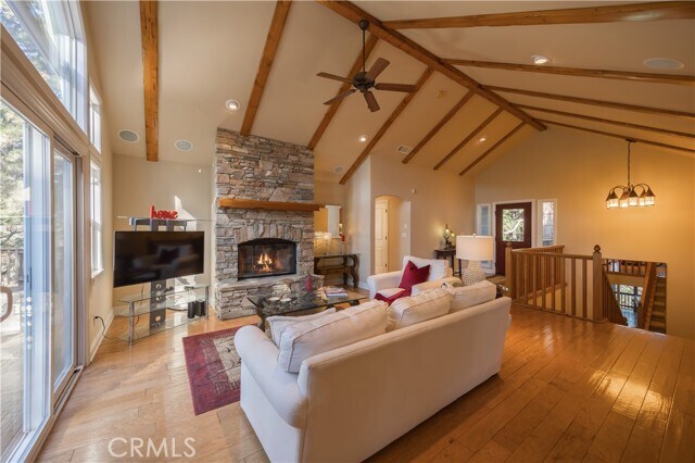 Photo - 173 Grizzly Rd