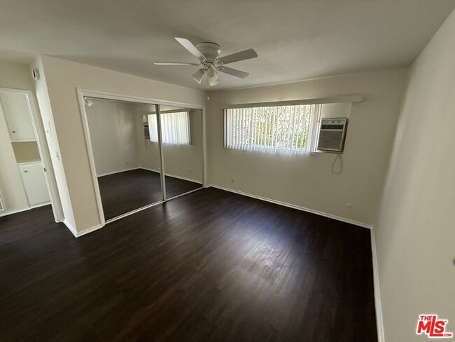 Photo - 18600 Burbank Blvd Unit 107