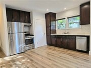 Photo - 908 Victoria Ave