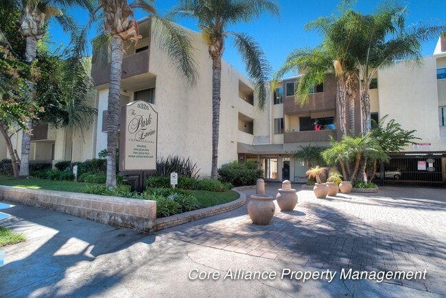 Photo - 5325 Newcastle Ave Townhome
