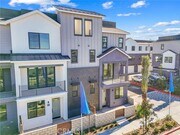 Photo - 19011 Main St