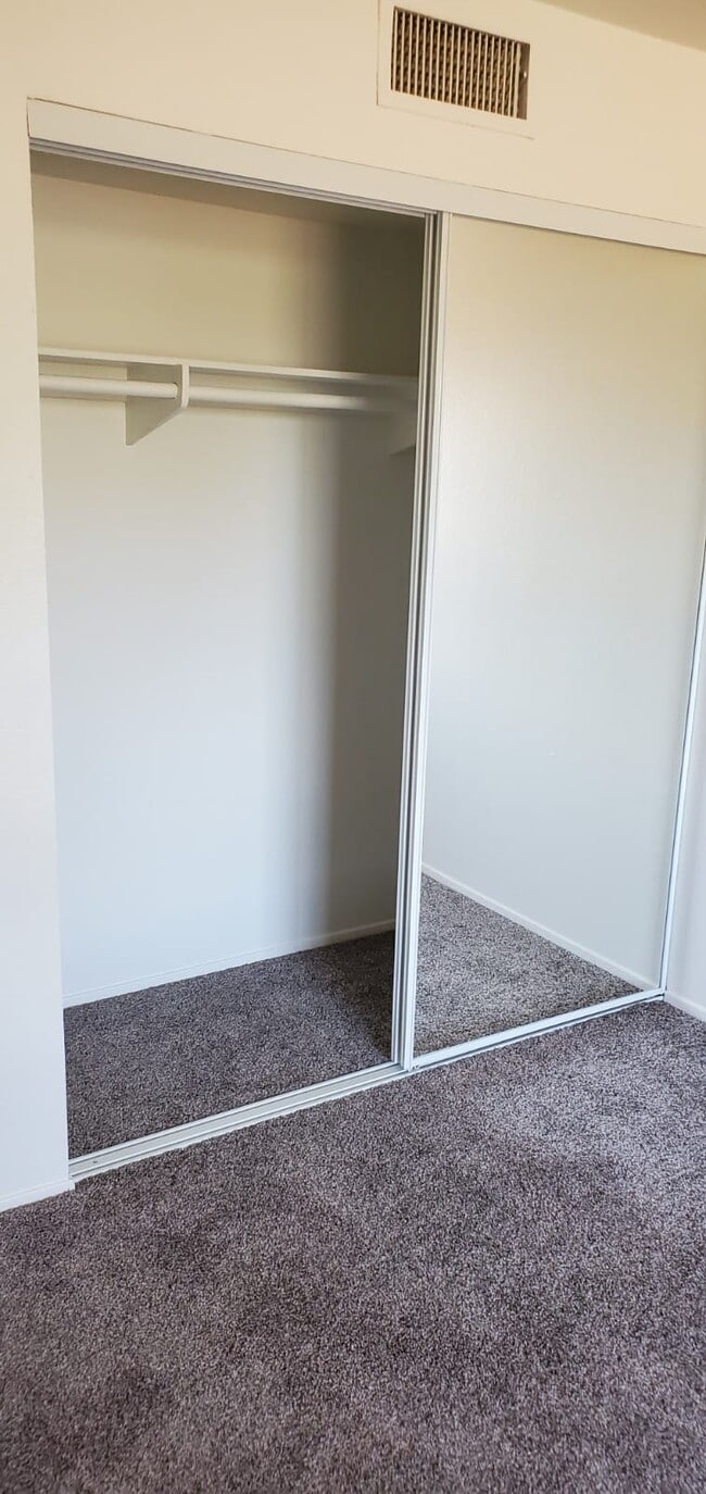 bedroom closet - 3955 Faircross Plz Unit 67