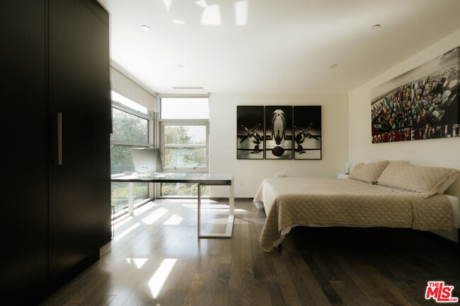 Photo - 2651 Nichols Canyon Rd
