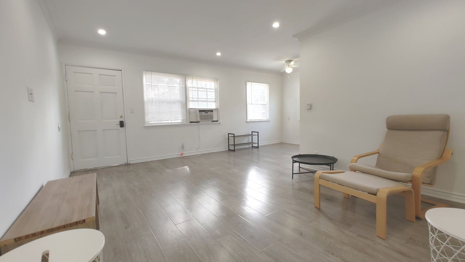 Photo - OLYMPIC BLVD., 10385 - 10389 Apartments