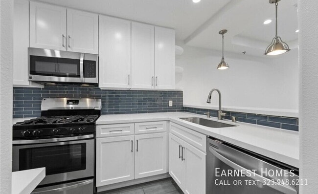 Photo - 4310 Whitsett Ave
