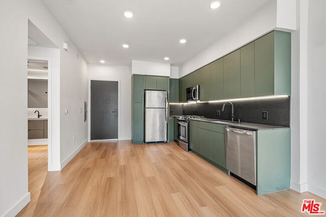 Photo - 10601 Washington Blvd Unit 405