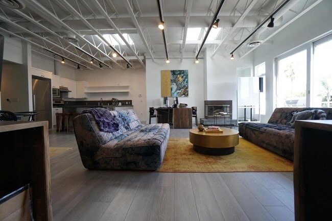 Photo - 1509 Abbot Kinney Blvd Unit B