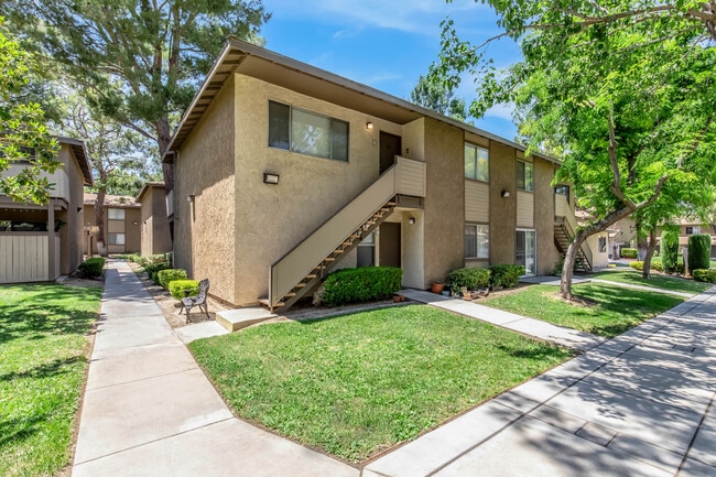 Exterior Building - Sienna Heights