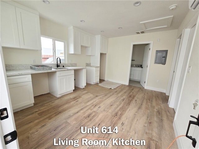 Building Photo - 614 W 84th St