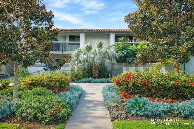 Building Photo - 47 Dearborn Pl