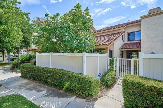 Building Photo - 22810 Chardonnay Dr