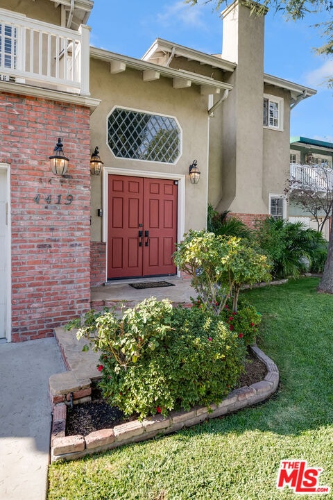 Photo - 4419 Clybourn Ave