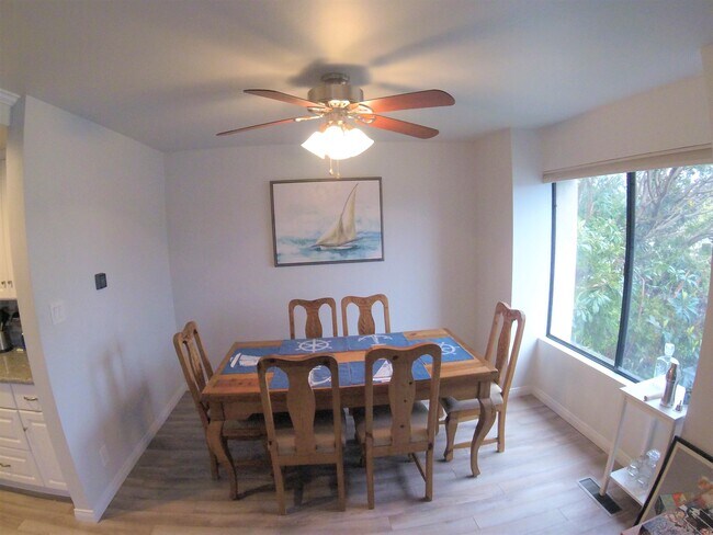 Photo - 6684 Reservoir Ln