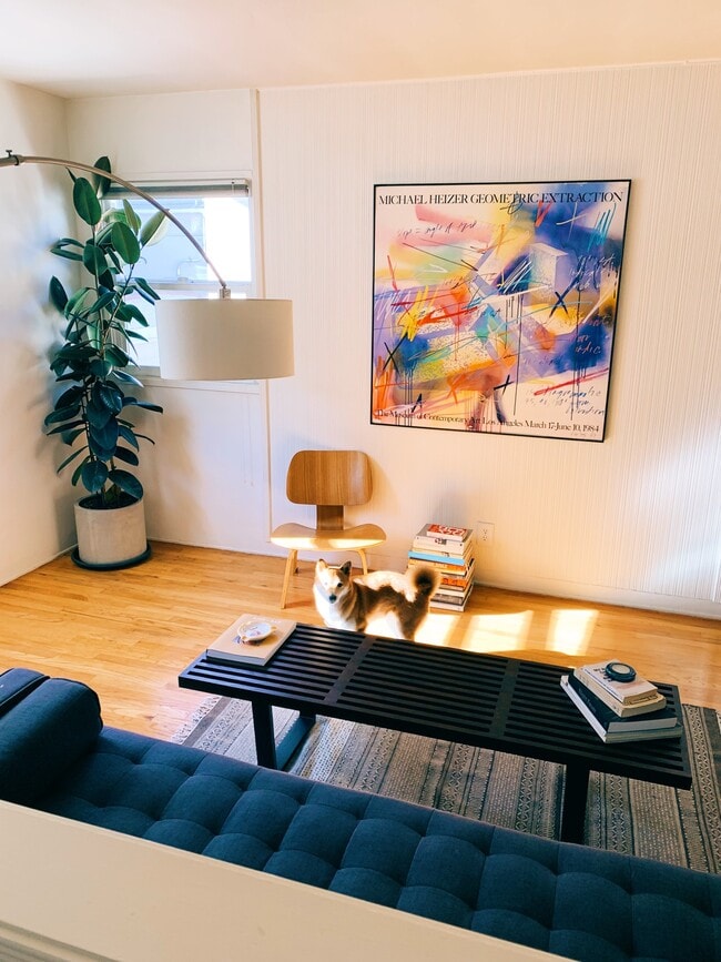 Building Photo - 1548 Rendall Plz Unit 1548