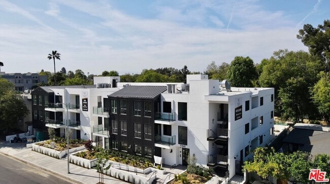 Photo - 11445 Riverside Dr Unit 307