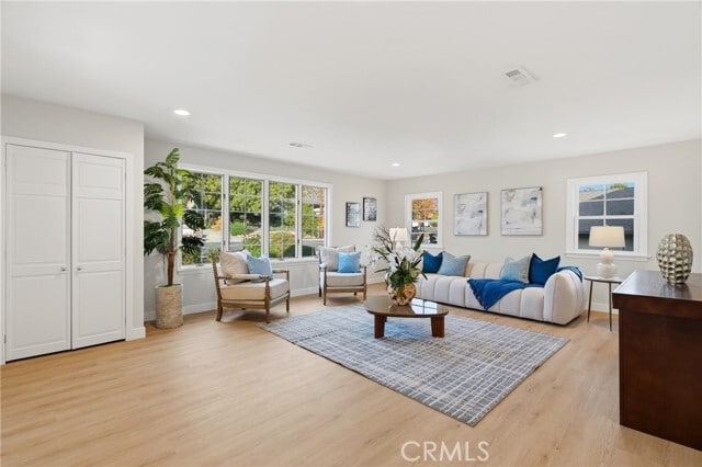 Photo - 274 W Laurel Ave